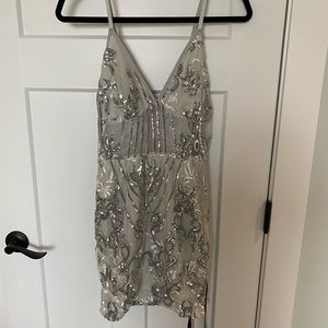Sequinned silver mini dress, new with tags, size 4